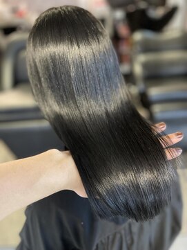 エルバイラビス 大宮(elu by lovis) 《三宅悠斗》酸性ストレート/髪質改善/ストレート