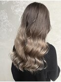 【グレージュヘアカラーグラデーション】ハイライト/巻き下ろし