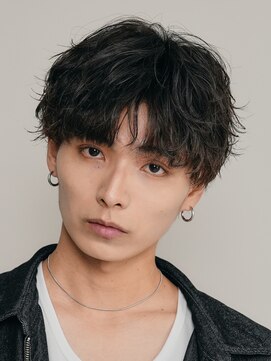 フィフス トウキョウ (fifth TOKYO) 渋谷シャドウパーマメンズカットセンターパートウルフ