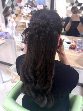 カチモリお団子ハーフアップ