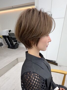ビューナゴヤ 名駅(VIEW NAGOYA) ショート/オリーブカラー/髪質改善/白髪ぼかし/小顔
