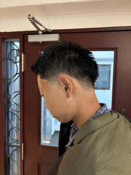 リロウ 大井町(Rellow) テーパーフェードベリーショート