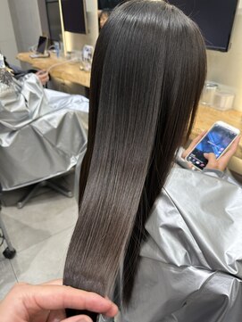 フェリア 松山(Feria) 【木村スタイル】極艶縮毛矯正