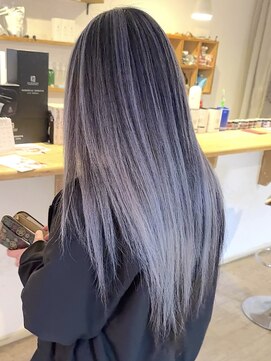 ブレイズヘアー(BLAZEhair) 【筋感バツグン】ホワイトシルバーバレイヤージュ×ブリーチ２回