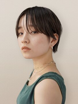ブルートマト(BLUE TOMATO) ハンサムショート×くびれボブ◎20代30代小顔見せ大人ヘア