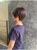 丸み美シルエットの大人ハンサムショート