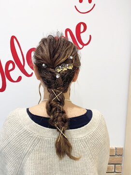 ルーツ(Root) 美髪　愛されヘアアレンジ