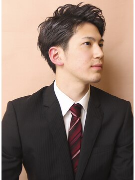 サーカス バイ ビュートリアム 青山(CIRCUS by BEAUTRIUM) 浅め２ブロックのスタイリッシュショート