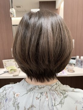 ビューティーサロン ビヴィ(Beauty Salon Bivi) レイヤーボブ