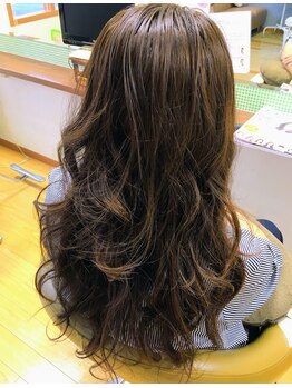 プラスワン 美しが丘店の写真/【女性専門店/女性stylist限定/人気サロン】いつも美しいツヤのあるカラーで、あなたの魅力を最大限に！