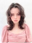 大人ミディアムエギョモリアンニュイウェーブアッシュブラウン
