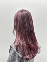 ヘアアンドメイク ムーア(Muuua) ピンクのバレイヤージュカラー