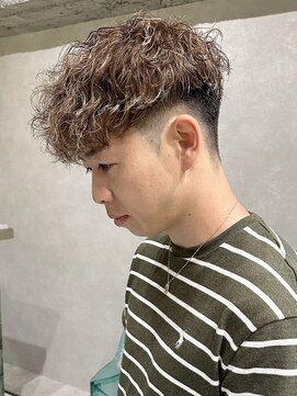 ゼスト リル 新宿(ZEST lill) スペインカール 海外風パーマ 外国人風カラー メッシュ 新宿