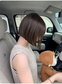 前下がりボブ