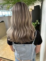 メリー オオサカ(Merly Osaka) バレイヤージュ/似合わせカット