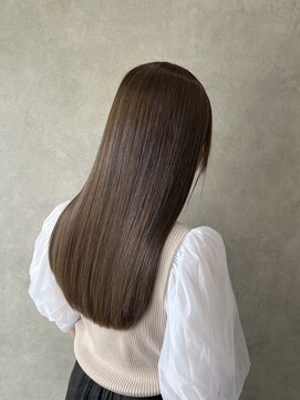 ユエ(YUE) ベージュ/透け感カラー