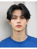 ポーチバイハニー オモテサンドウ(PORCH by HONEY omotesando)&nbsp;リバースセンターパート刈り上げセンターパートフェザーパーマ