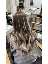 カルフール ロコ 草加西口店(Carrefour LOCO)&nbsp;シールエクステで作るハイライトカラー
