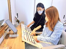 ノンジアミンカラーやオリジナル髪質改善カラーを導入