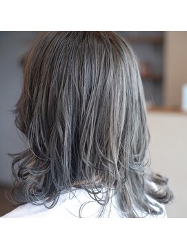 リル(LIL) グレー