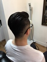 リアン プレミアムバーバー(Lien premium barber) フェードスタイル　ハードパート(ミリ数長め)