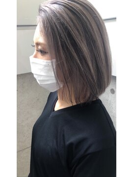 アオ(AO) 外国人風ハイライトカラー