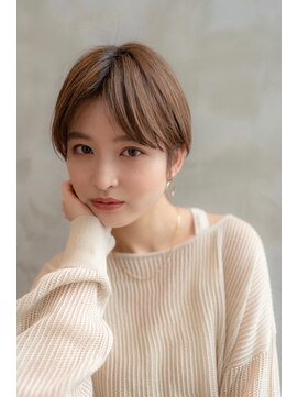 ドットハリス(.Hallis) 大人かわいい/小顔ヘア/透明感ベージュ/20代30代40代