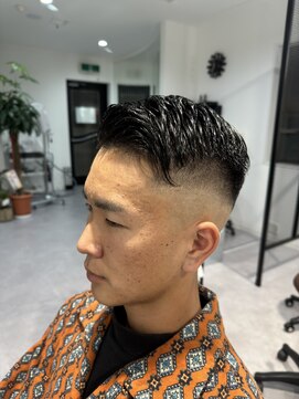 カルロイースタイル(CARLO e-style) 清潔感◎wasa男フェード