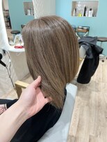 タミー 武蔵小杉(TAMMY)&nbsp;脱白髪染めハイライト　グレージュ　ブリーチカラー