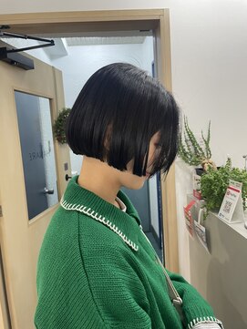 アマネ(AMANE) まとまるミニボブ