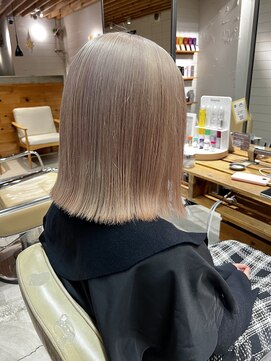 メロウマン(mellowman) White beige