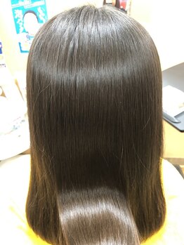 美容室 ジョイ(joy)の写真/髪質に合わせた薬剤でダメージレスに♪ナチュラルな縮毛矯正で毛先まで柔らかな理想のストレートに★