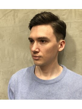 リアイス(Re:ICE) シンプルな七三分けスタイル/ブルーブラック/バーバー