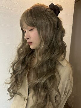 メゾンアクア 表参道(Maison ACQUA) ☆ブリーチなしダブルカラー オリーブ オリーブベージュ ボブ