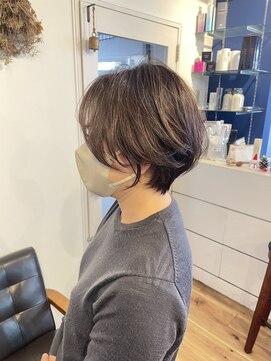 ルッツ カオラ(Ruttu KaoLa) 大人可愛い襟足スッキリ小顔ショート 30代40代50代 志木