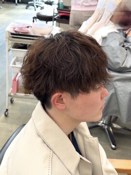 グリードヘアー(greed hair) 波巻きパーマ