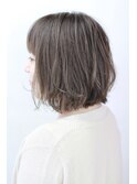 夏の動くボブ