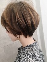 アヴァロン(AVALON)&nbsp;イルミナカラー【ヌーディベージュ】×美シルエットショートヘア