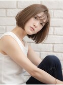 大人可愛いボブスタイル／ハイトーンカラー【池袋／池袋東口】