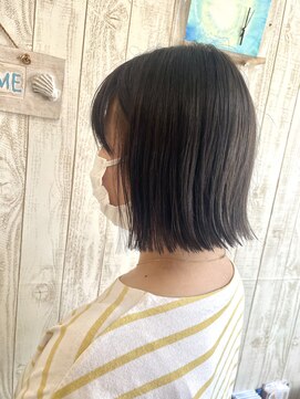 ビーチ ヘアー(Beach Hair) 切りっぱなしボブスタイル
