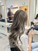 ブレンド 渋谷(BLend)&nbsp;ハイライトカラーマチルダボブインナーグレージュ前髪