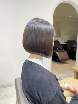 レイラバイアフロート 吉祥寺(Lila by afloat) 前下がりボブ/黒髪ボブ/あごラインボブ/内巻きボブ