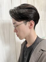 オーパスクリエ (OPUS CREER)&nbsp;メガネが似合う！耳周りスッキリ刈り上げ毛流れセンターパート！