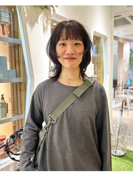 ビファインイーハアヴェダ(Befine e-ha AVEDA) 顔まわりレイヤーパーマ