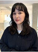 暗髪パーマ
