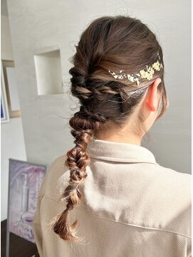 ヘアアトリエドット(ヘアアトリエdot) 変形編み下ろし