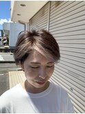 耳かけショートボブ
