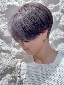 モアナ バイ ヘッドライト 川口店(Moana by HEADLIGHT) Moana【川口】#ハンサムショート#シルバー#白髪ぼかし