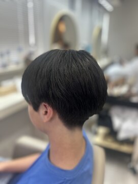 アオ 花咲町(a-o) サッパリ軽めの刈り上げスタイル！