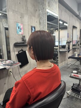 コワファースト長崎シャンプーボーイ 2nd(COIFF1RST 長崎 SHAMPOO BOY) ぱつっとボブ まるみボブ ミニボブ ショートボブ